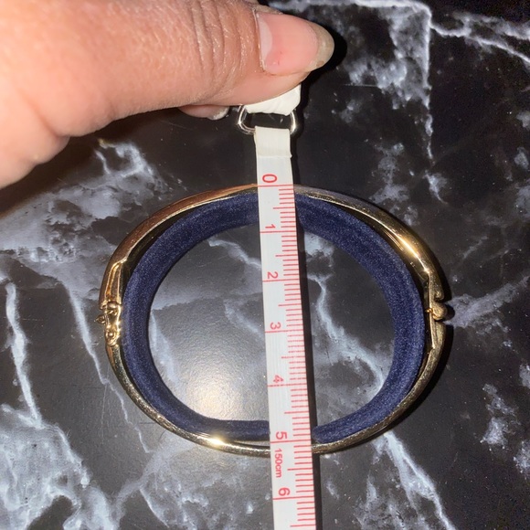 SWAROVSKI GOLD Bangle 🦢 - Picture 8 of 8